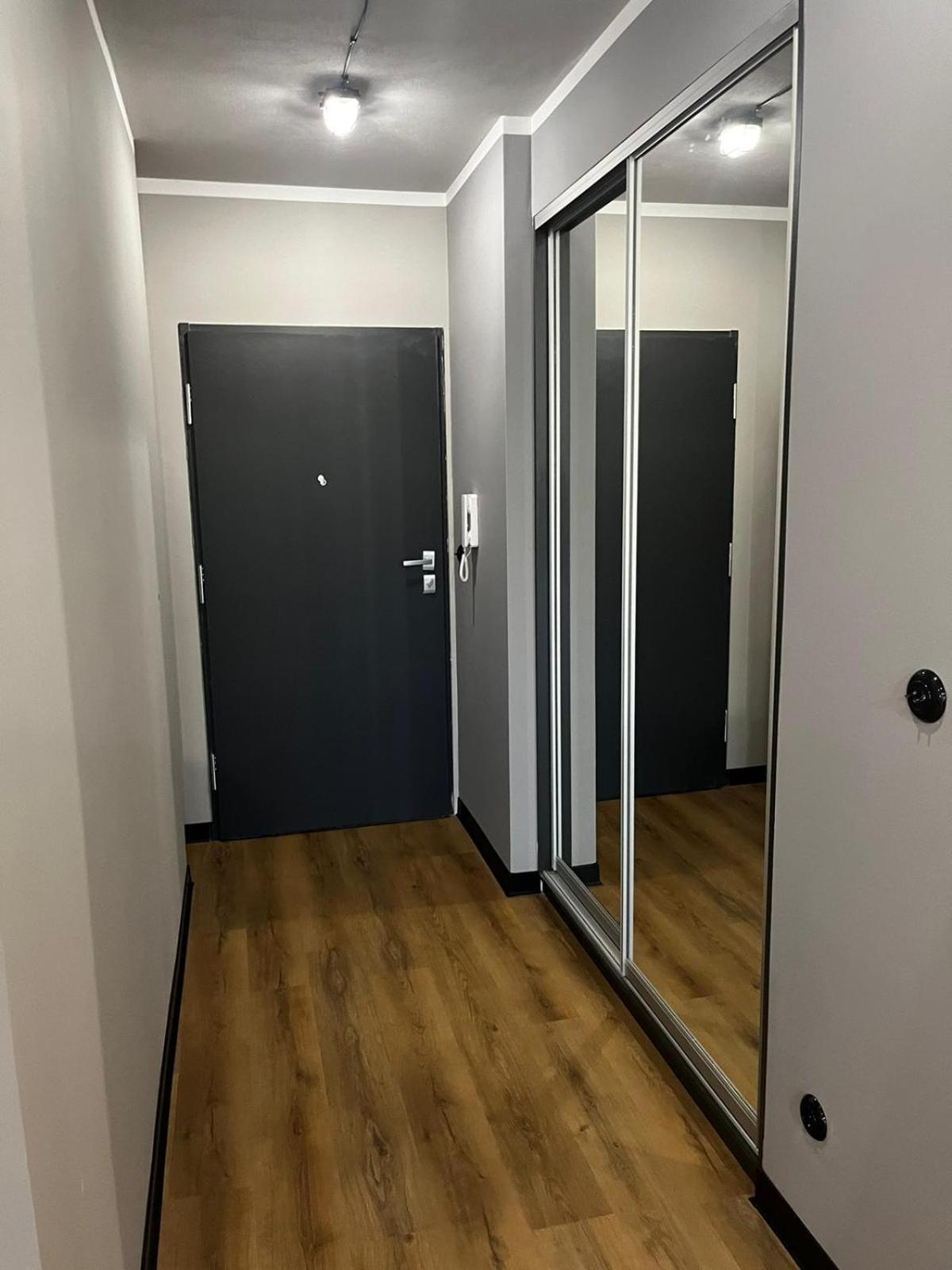 Apartament Z Widokiem Na Stadion Styl Industrialny Jedyny Taki Check In 24 H Poznan Exterior photo